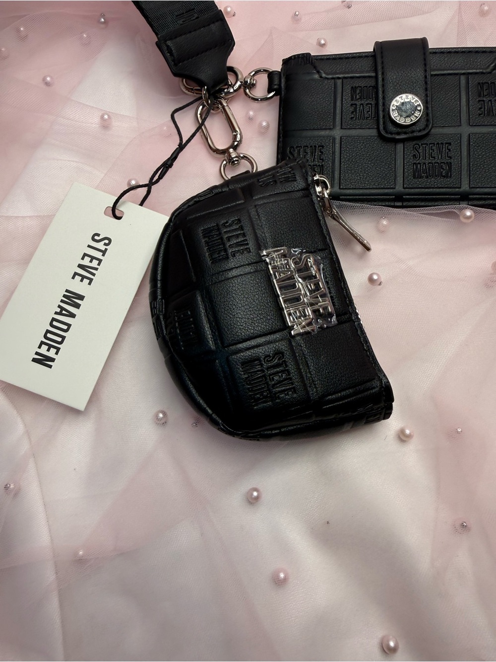 Steve Madden Wristlet - Picture 3 of 4